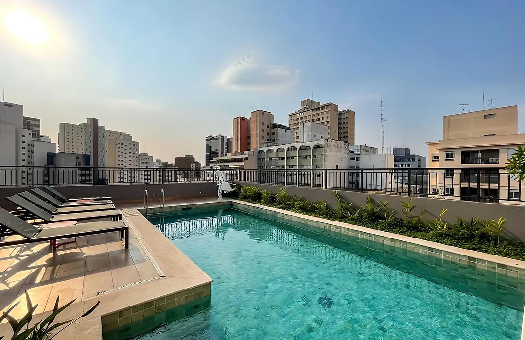 Condomínio com piscina ao lado do Parque Buenos Aires-1